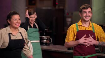 Halloween Baking Championship S12E04 Whos Ruining Your Ruin 1080p DISC WEB-DL AAC2 0 H 264-RAWR